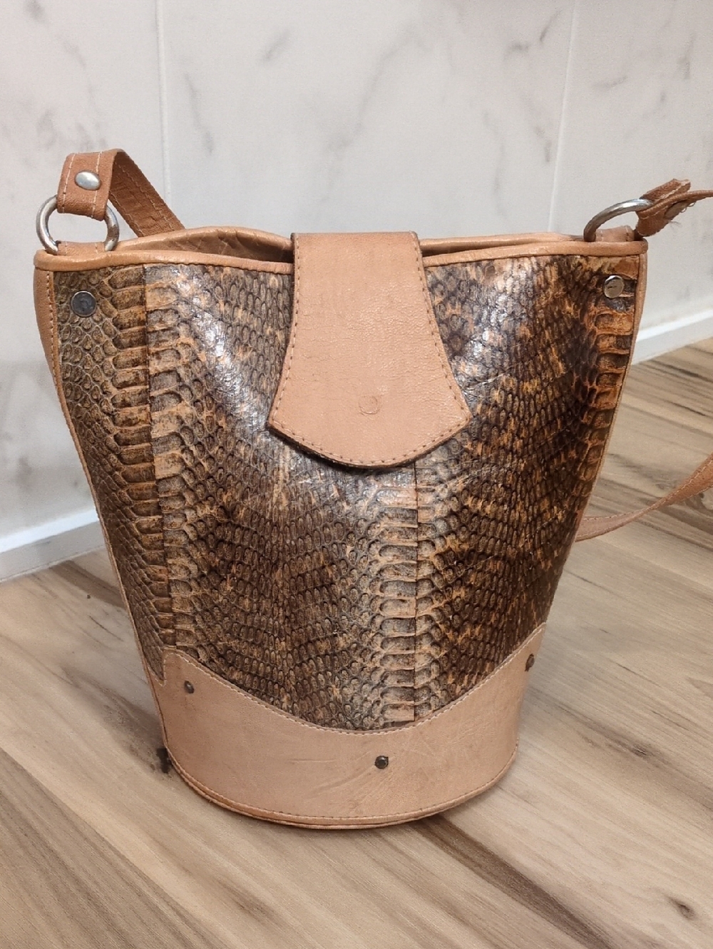 Amazing Vintage Snake Skin Bucket Bag